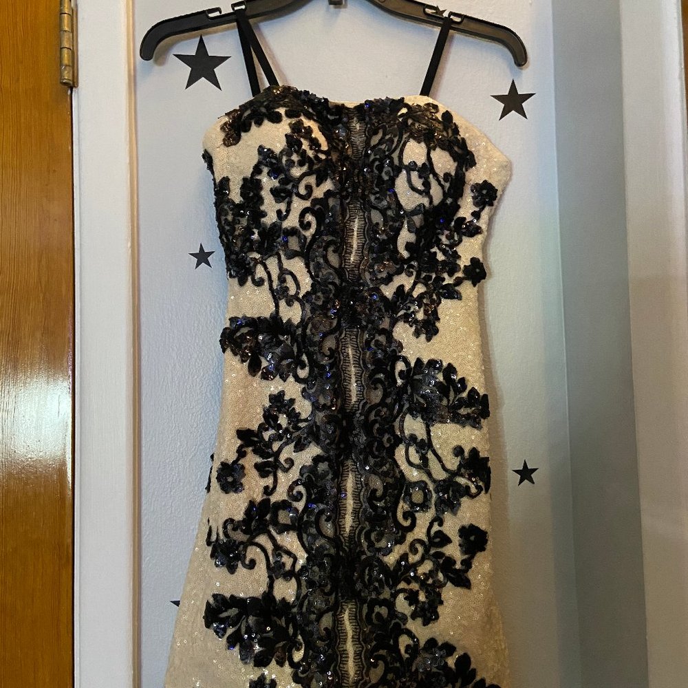 Le femme sexy dress